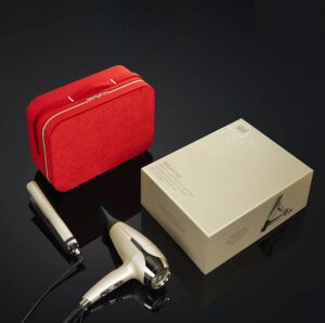 GHD Platinum+ & Helios™ Deluxe Gift Set in Champagne Gold